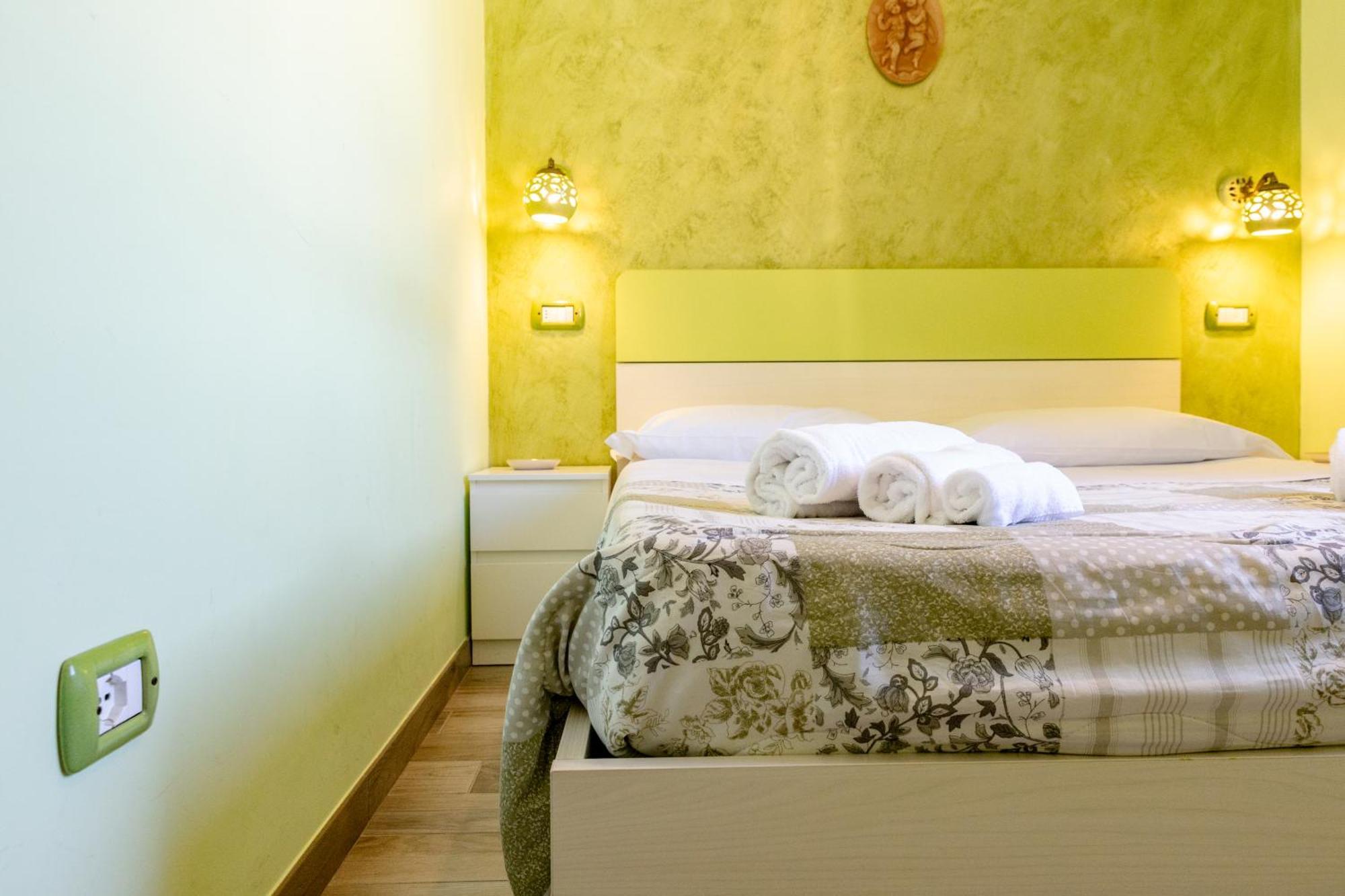 Domus Angeli Hotel Асизи Екстериор снимка