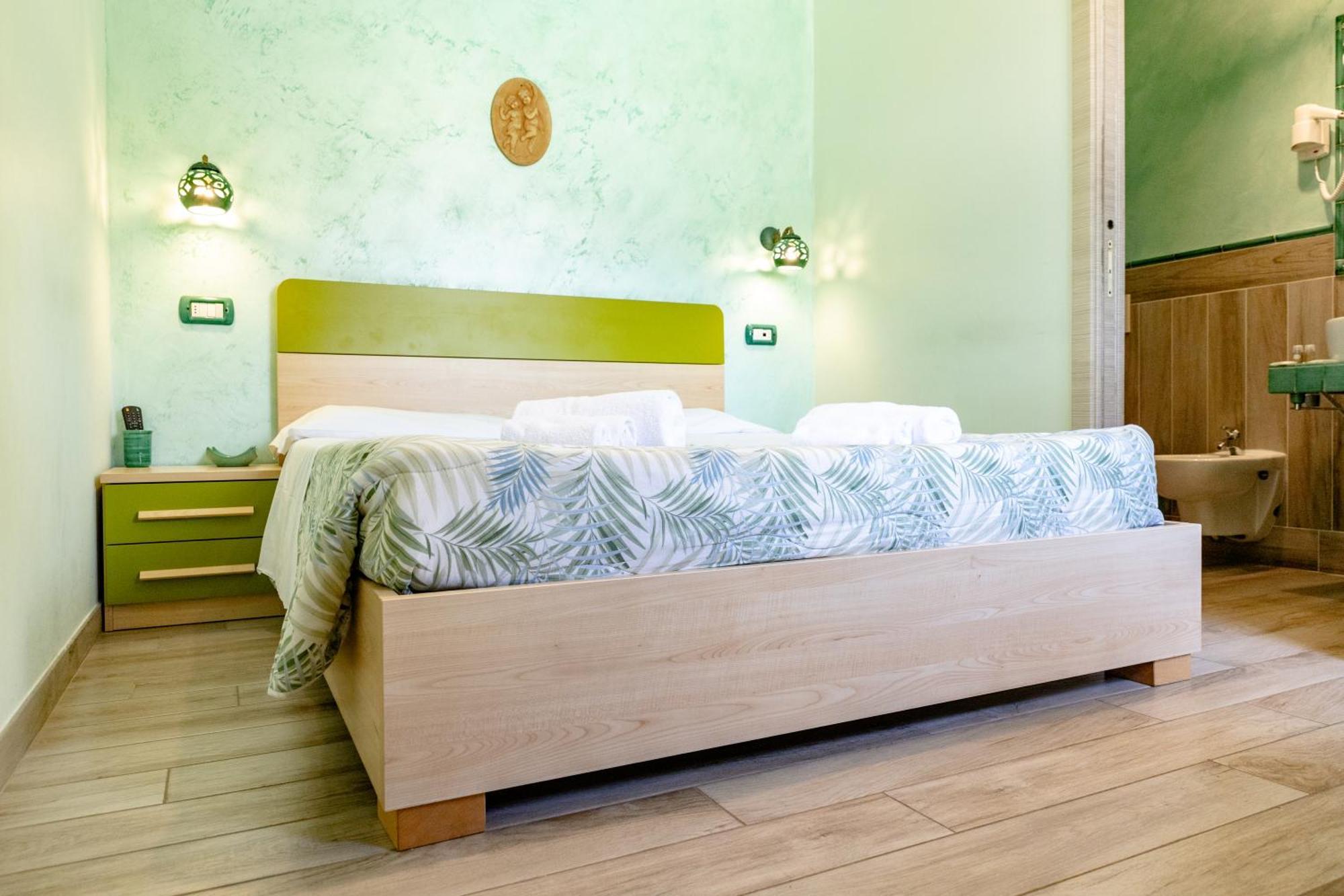 Domus Angeli Hotel Асизи Екстериор снимка